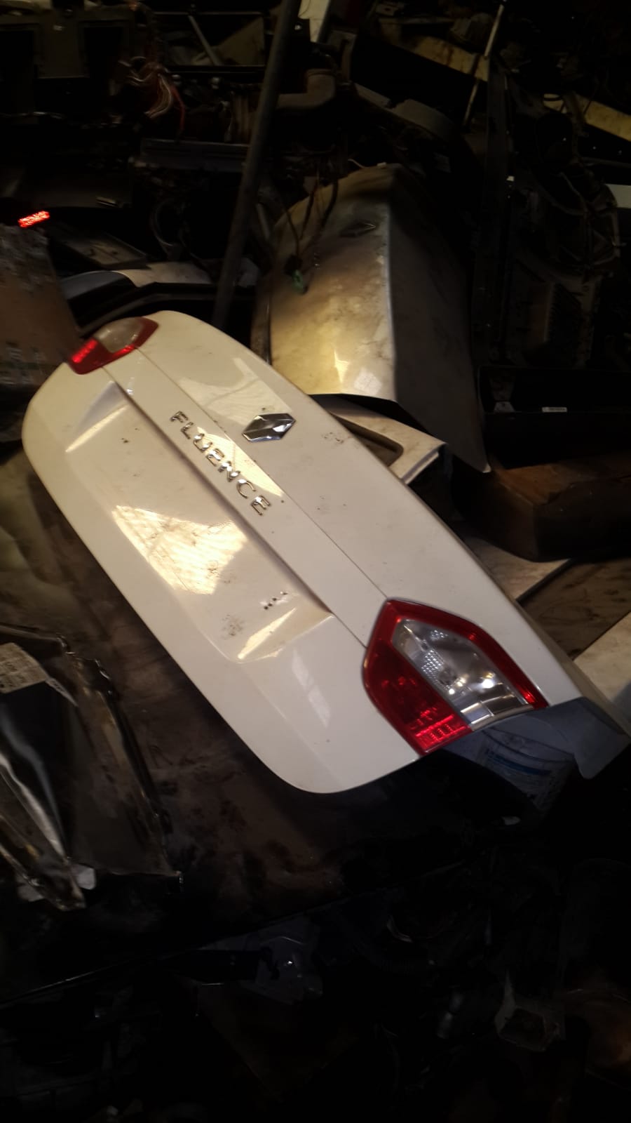 FLUENCE ARKA BAĞAJ KAPAĞI DOLU
